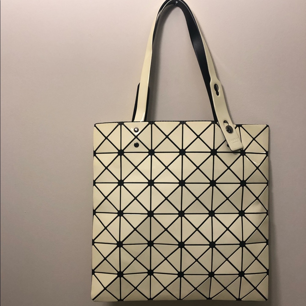 “SOLD” Bao Bao Issey Miyake Hand Bag - Picture 4 of 8